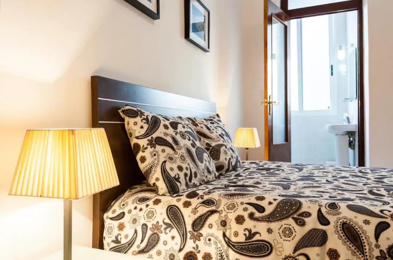 Spacious, Bright Apartment Next To The Old Town Valencia Eksteriør billede