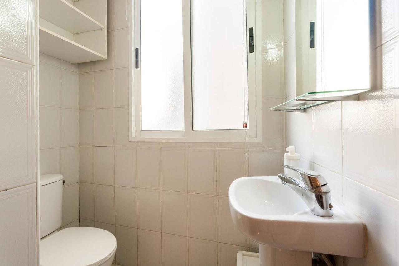Spacious, Bright Apartment Next To The Old Town Valencia Eksteriør billede